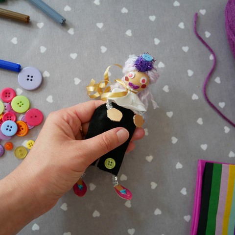 workshops colour in cut out puppet spoon puppets finger puppets jennapandolls jenna pan dolls camille pagniez poupée marionnette handmade dolls puppets ooak made in ireland cork cork city customizing art craft monster high barbie fabric mister super clear jennapan